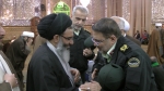 دیدار سردار بهمن امیری در مراسم ترحیم بردار آیت الله طب